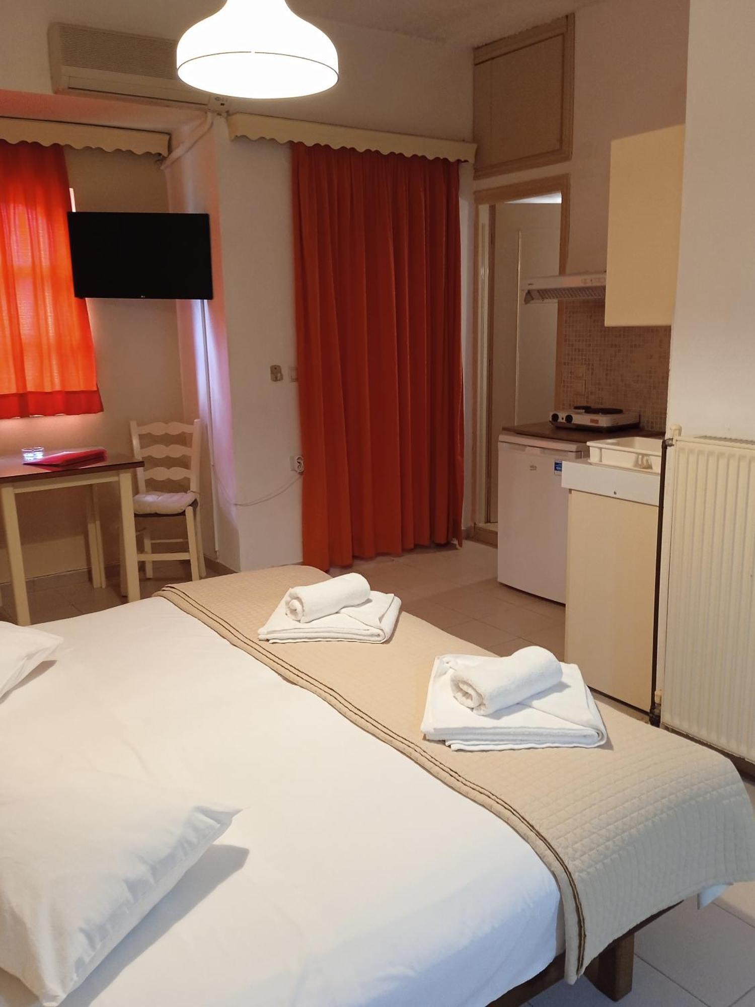 Ilona Apartments Chania Kato Daratso Zimmer foto